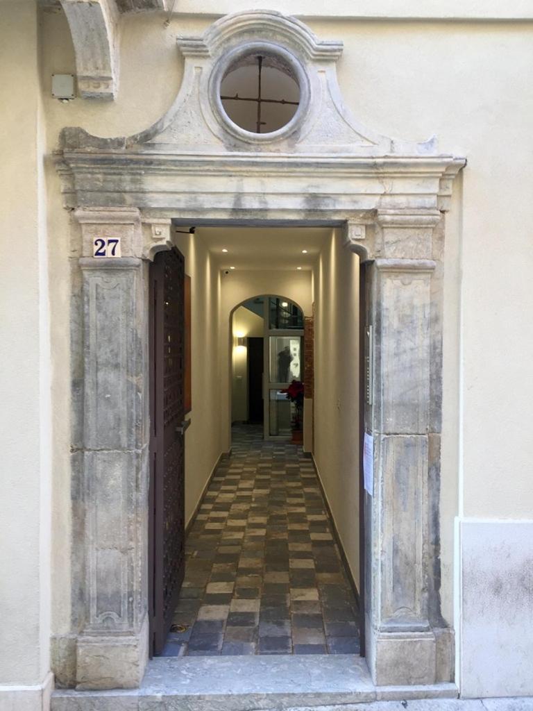 Della Cuba Vacanze Trapani Historic Center Ngoại thất bức ảnh